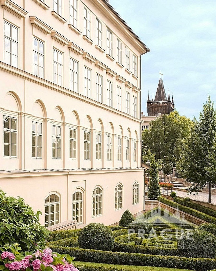 Four Star Hotels Prague 116