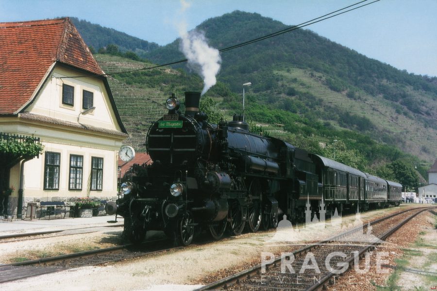 GroupTrainPrague ImperialTrains